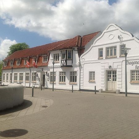 Diagonalkroen Give Exterior photo