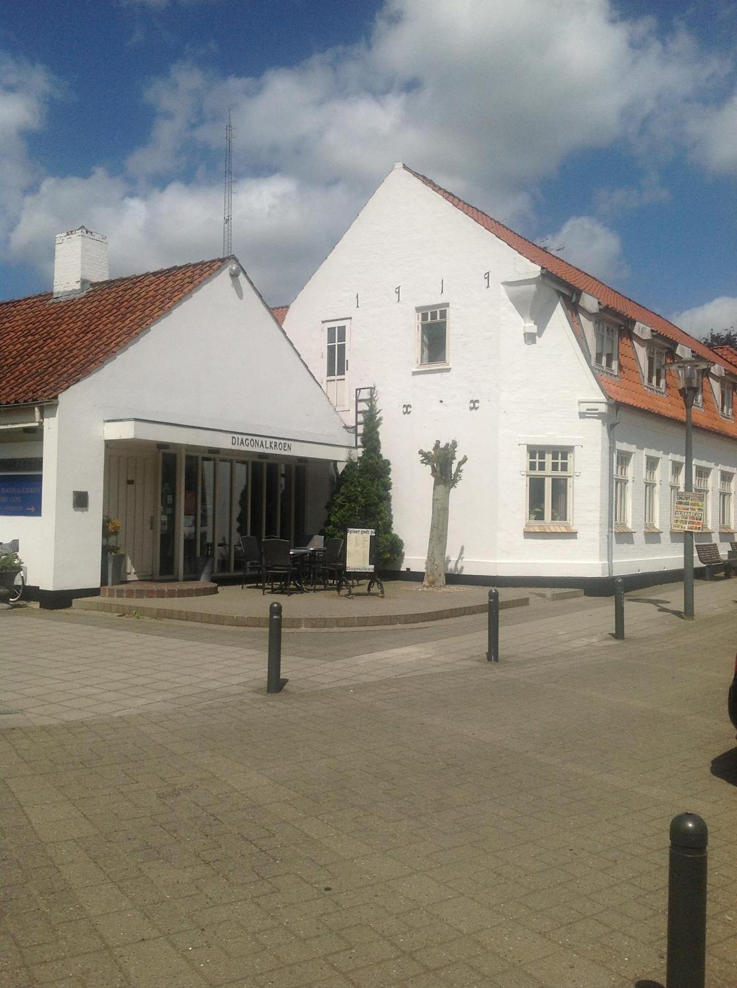Diagonalkroen Give Exterior photo